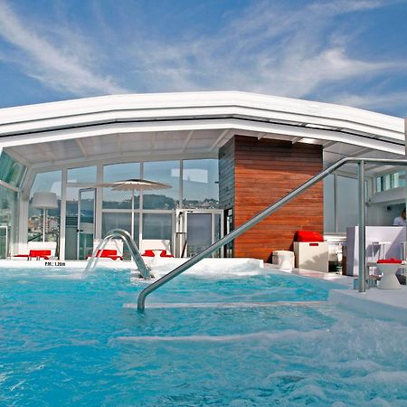 Gran Hotel Nagari Boutique & Spa Vigo Dış mekan fotoğraf The rooftop pool at the Mandarin Oriental Barcelona