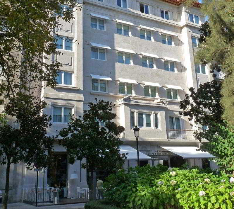 Gran Hotel Nagari Boutique & Spa Vigo Dış mekan fotoğraf The building of the Academy of Athens