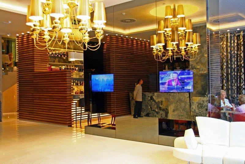Gran Hotel Nagari Boutique & Spa Vigo Dış mekan fotoğraf The lobby of the hotel
