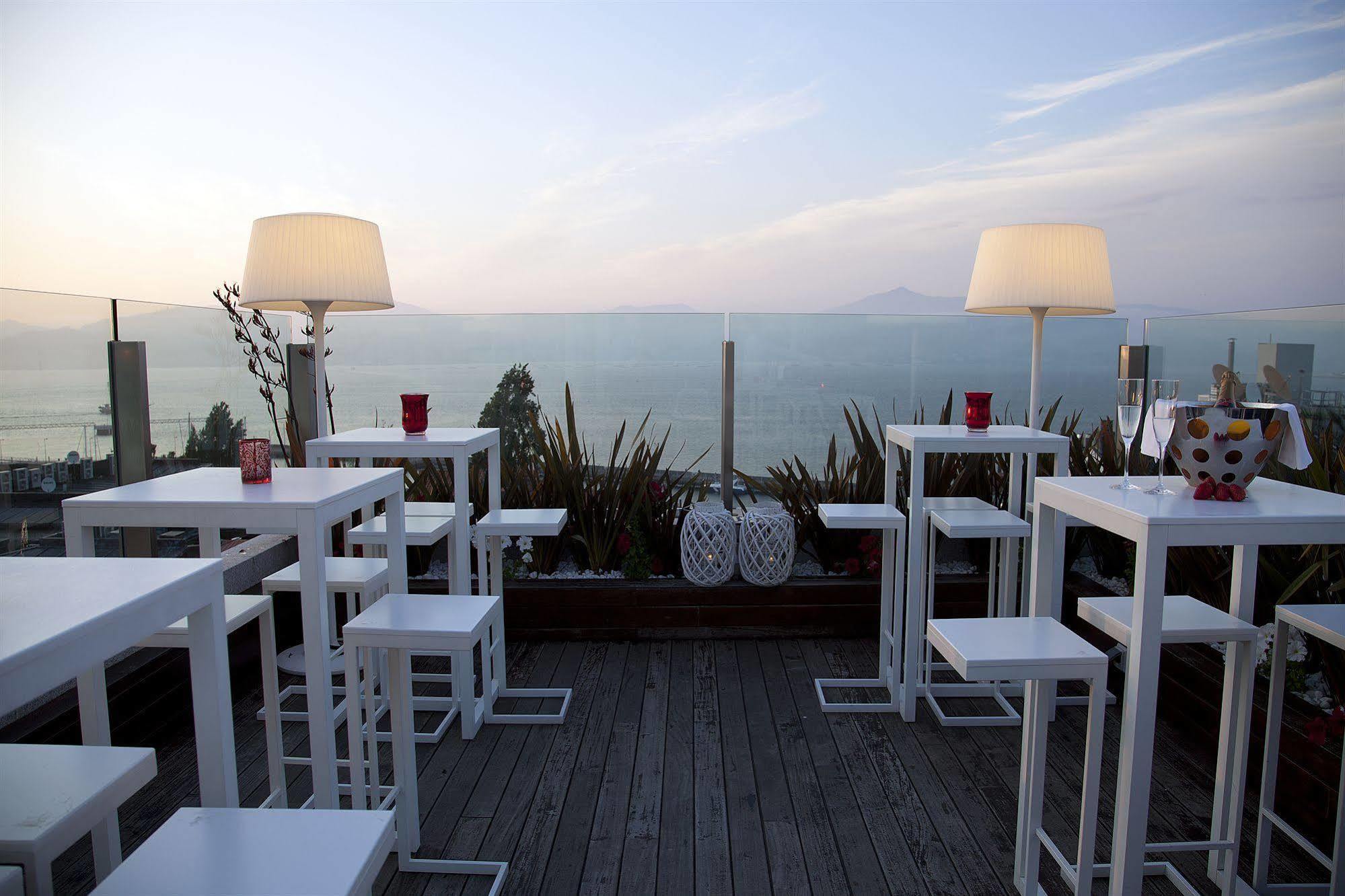 Gran Hotel Nagari Boutique & Spa Vigo Dış mekan fotoğraf The Sky Bar